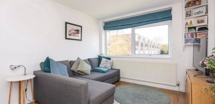 St Vincent Rd, Walton-on-Thames