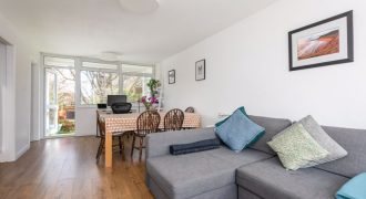 St Vincent Rd, Walton-on-Thames