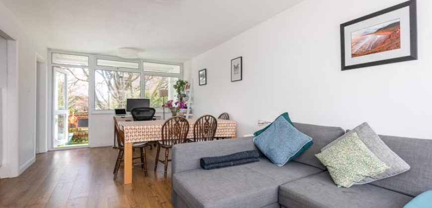 St Vincent Rd, Walton-on-Thames