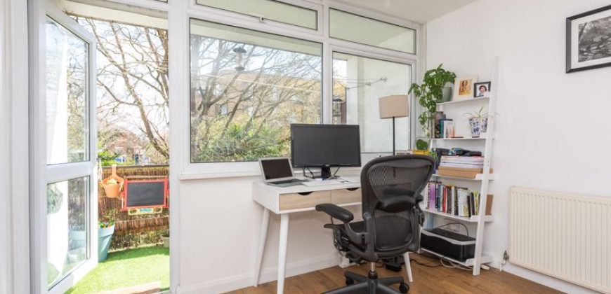 St Vincent Rd, Walton-on-Thames